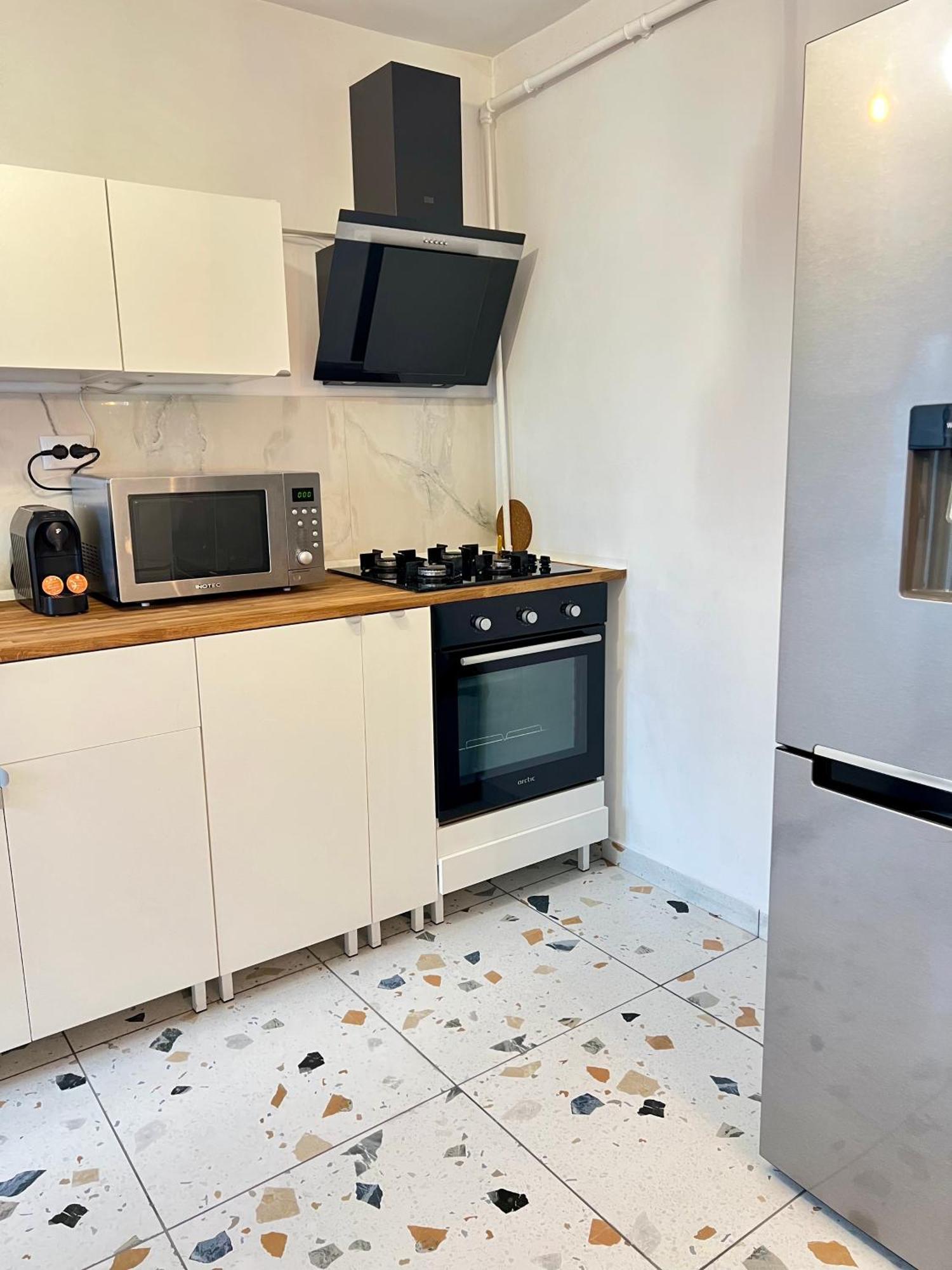 Old Town View- Ultracentral Apartment 特尔戈维什泰 外观 照片